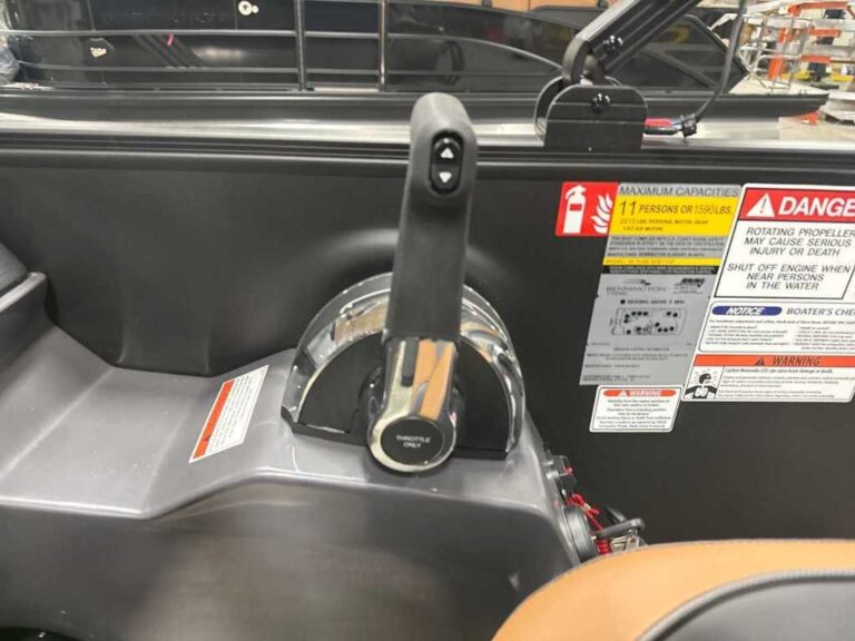 2026 Bennington 20SL - SPS - Luxe - Blackout US-ETWS0130L526 [photo 13]